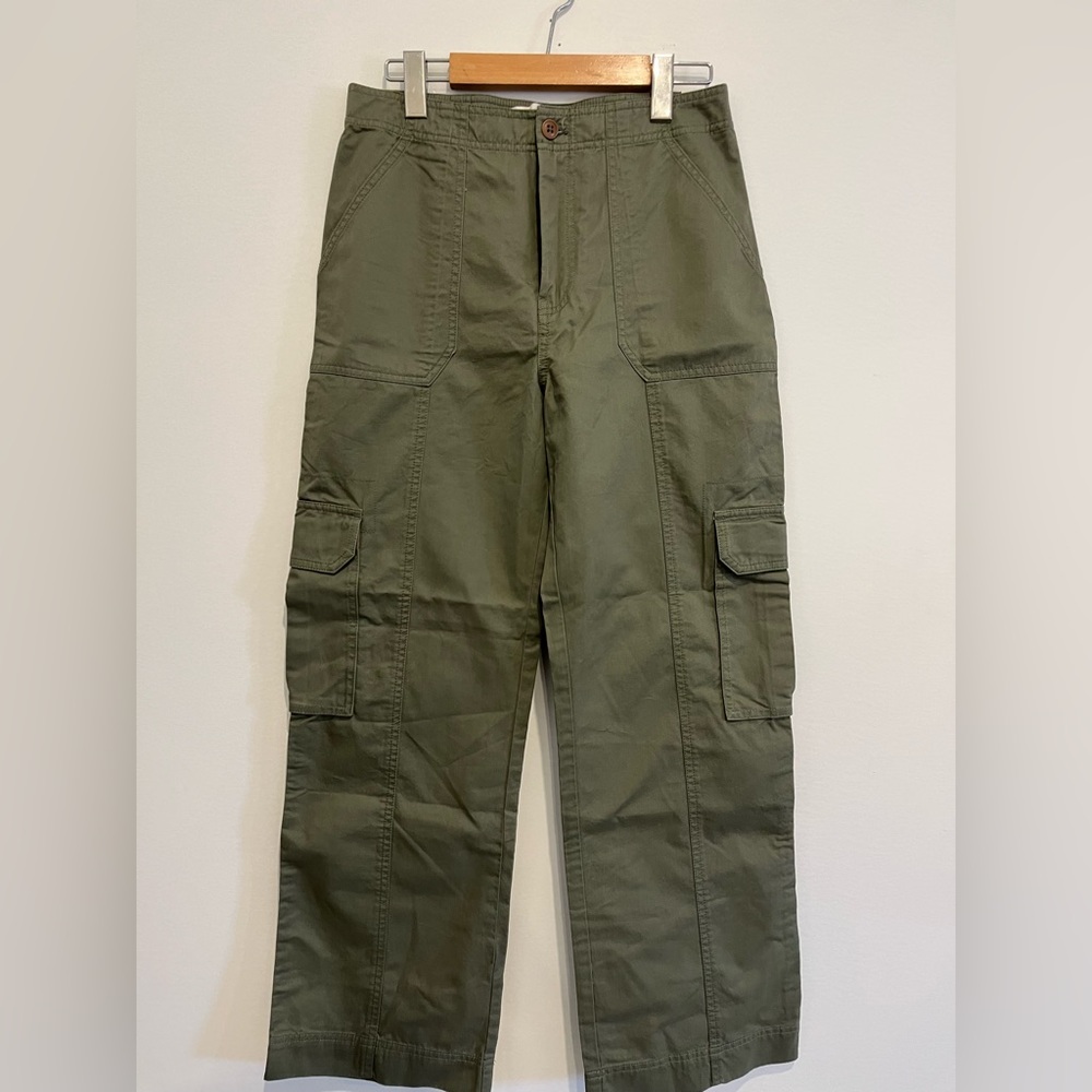 A&F Cargo Pants - Picture 2 of 4